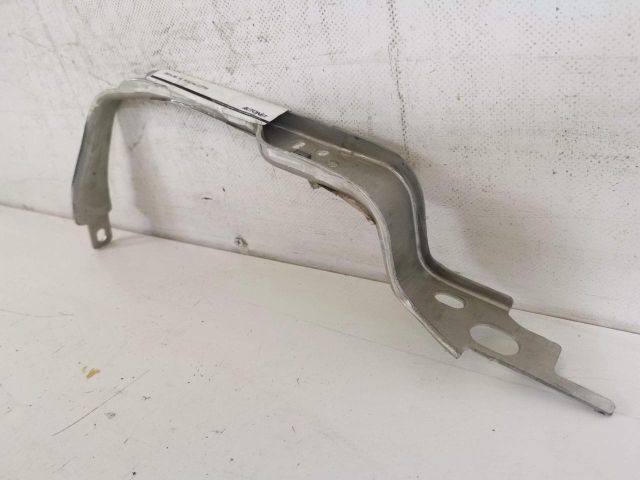 bontott AUDI A6 C8 Bal Fényszóró Tartó