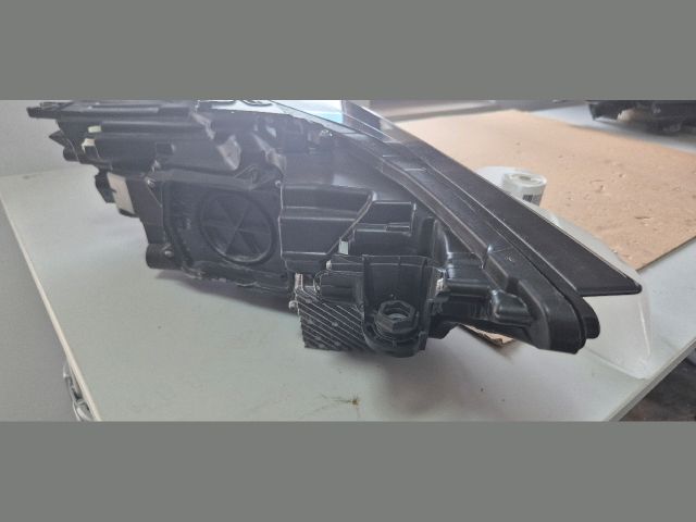 bontott AUDI A6 C8 Bal Fényszóró