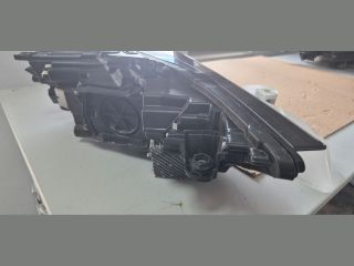 bontott AUDI A6 C8 Bal Fényszóró