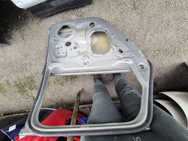 bontott AUDI A6 C8 Bal hátsó Ajtó (Üres lemez)