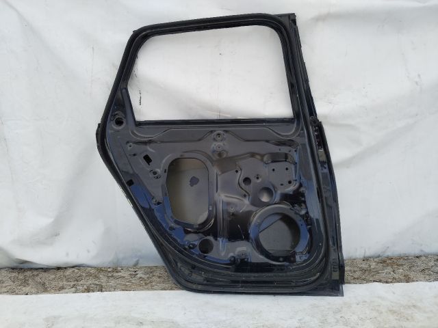 bontott AUDI A6 C8 Bal hátsó Ajtó (Üres lemez)