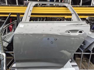 bontott AUDI A6 C8 Bal hátsó Ajtó (Üres lemez)