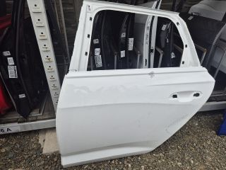 bontott AUDI A6 C8 Bal hátsó Ajtó (Üres lemez)