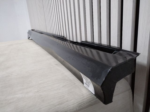 bontott AUDI A6 C8 Bal Küszöb