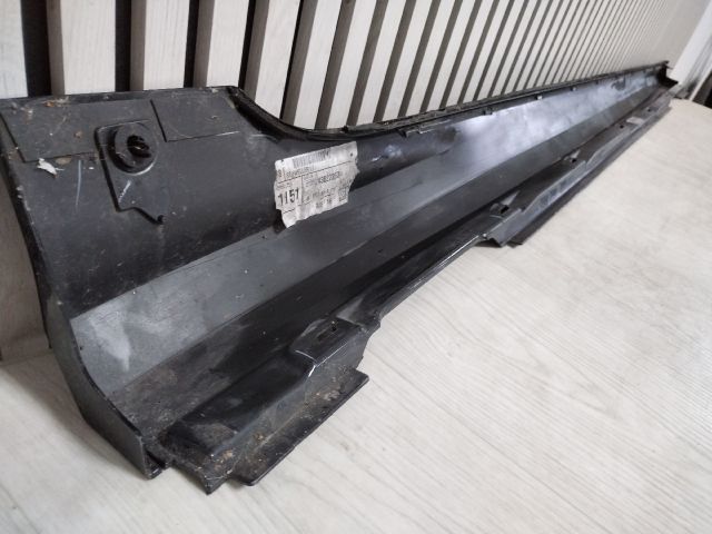 bontott AUDI A6 C8 Bal Küszöb