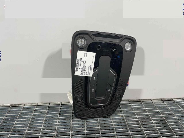 bontott AUDI A6 C8 Beltér Világítás Első