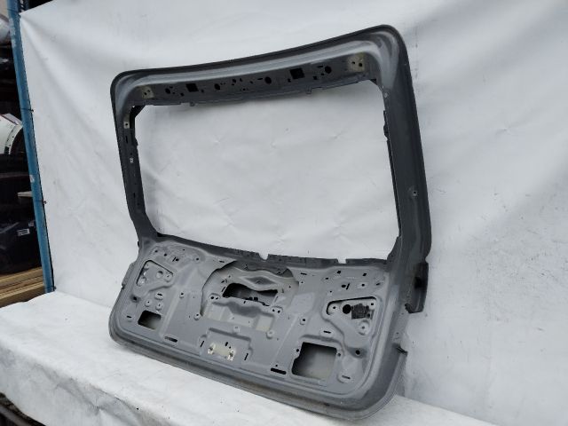 bontott AUDI A6 C8 Csomagtérajtó (Üres lemez)