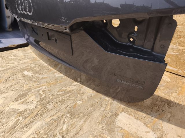 bontott AUDI A6 C8 Csomagtérajtó (Üres lemez)