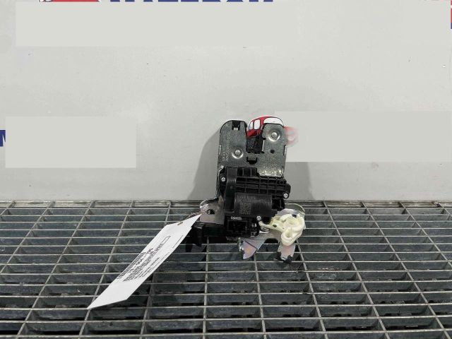 bontott AUDI A6 C8 Csomagtérajtó Zárszerkezet