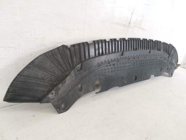 bontott AUDI A6 C8 Első Lökhárító Alsó Tálca