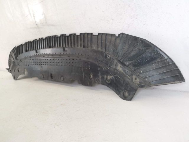 bontott AUDI A6 C8 Első Lökhárító Alsó Tálca