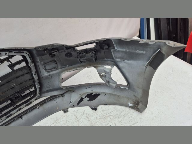 bontott AUDI A6 C8 Első Lökhárító (Üresen)