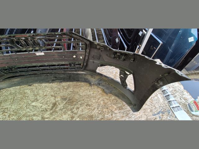 bontott AUDI A6 C8 Első Lökhárító (Üresen)