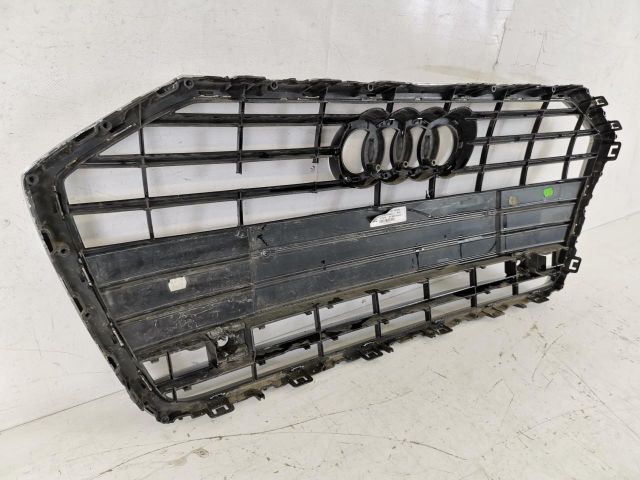 bontott AUDI A6 C8 Hűtőrács