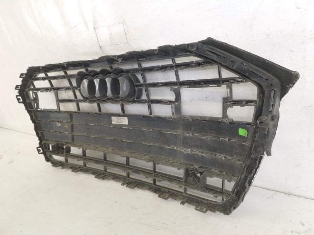 bontott AUDI A6 C8 Hűtőrács