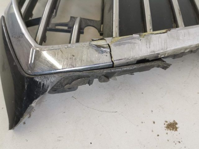 bontott AUDI A6 C8 Hűtőrács