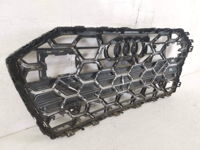 bontott AUDI A6 C8 Hűtőrács