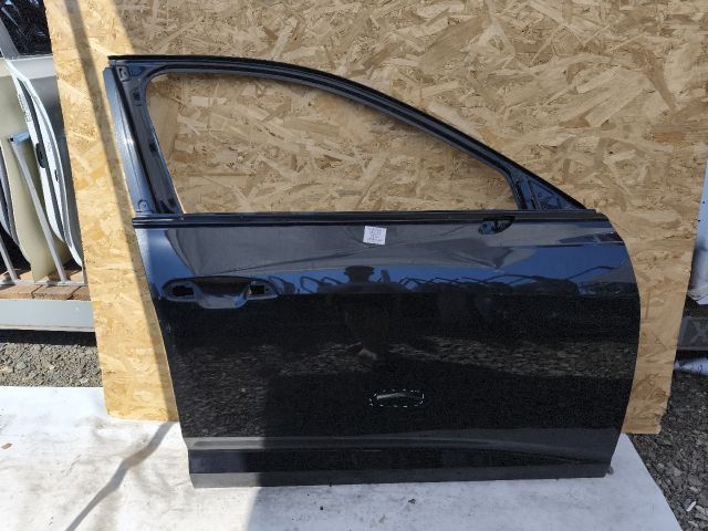 bontott AUDI A6 C8 Jobb első Ajtó (Üres lemez)