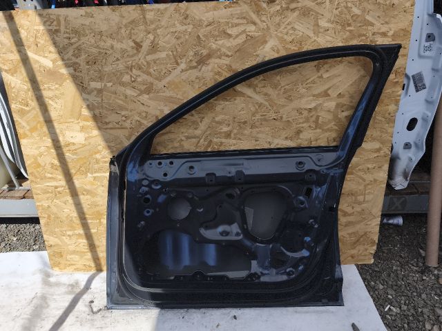 bontott AUDI A6 C8 Jobb első Ajtó (Üres lemez)