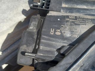 bontott AUDI A6 C8 Jobb Fényszóró