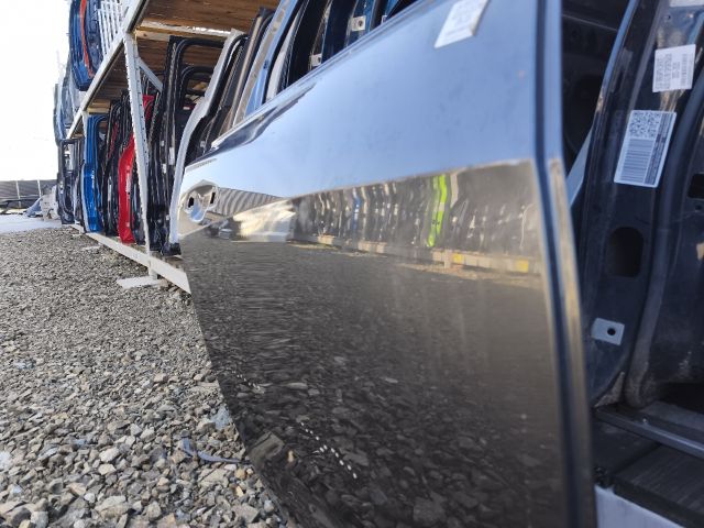 bontott AUDI A6 C8 Jobb hátsó Ajtó (Üres lemez)