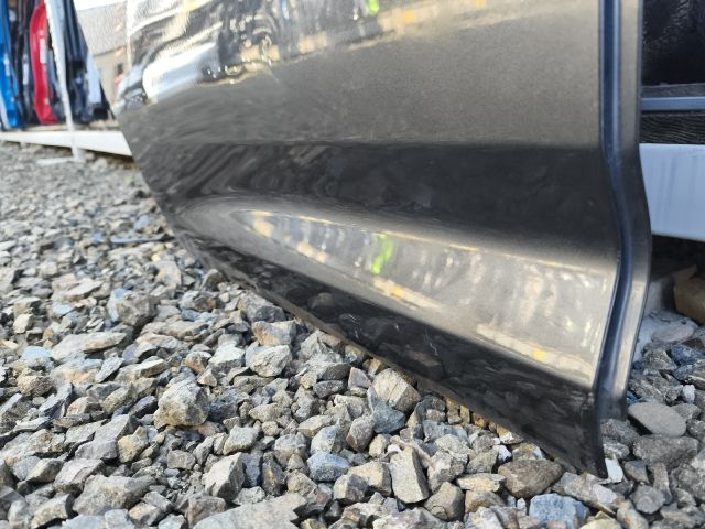 bontott AUDI A6 C8 Jobb hátsó Ajtó (Üres lemez)