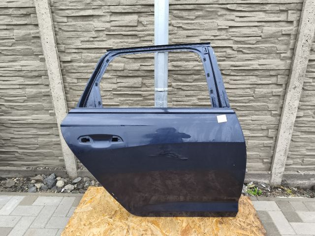 bontott AUDI A6 C8 Jobb hátsó Ajtó (Üres lemez)