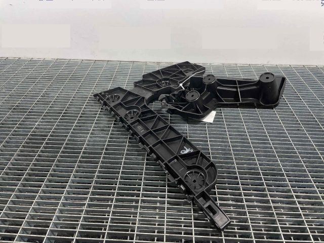 bontott AUDI A6 C8 Jobb hátsó Lökhárító Tartó (Műanyag)