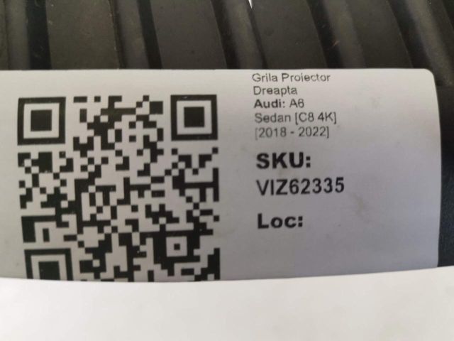 bontott AUDI A6 C8 Jobb Ködlámpa Rács