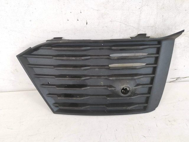 bontott AUDI A6 C8 Jobb Ködlámpa Rács