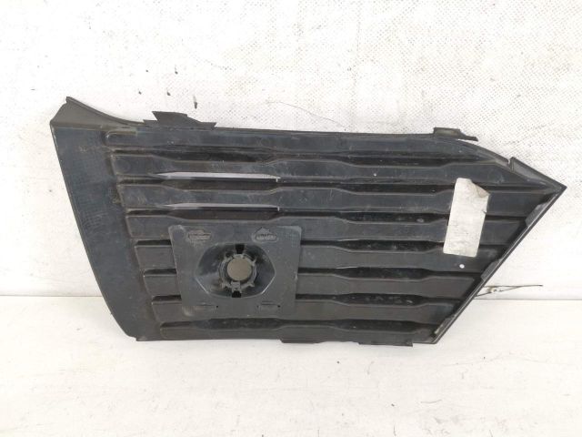 bontott AUDI A6 C8 Jobb Ködlámpa Rács