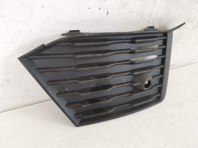 bontott AUDI A6 C8 Jobb Ködlámpa Rács