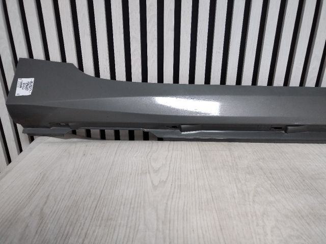 bontott AUDI A6 C8 Jobb Küszöb