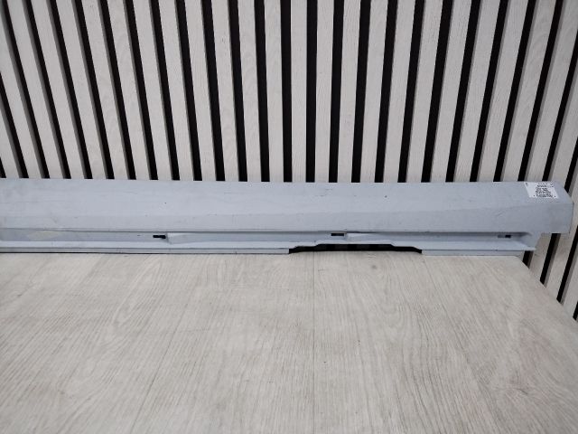 bontott AUDI A6 C8 Jobb Küszöb