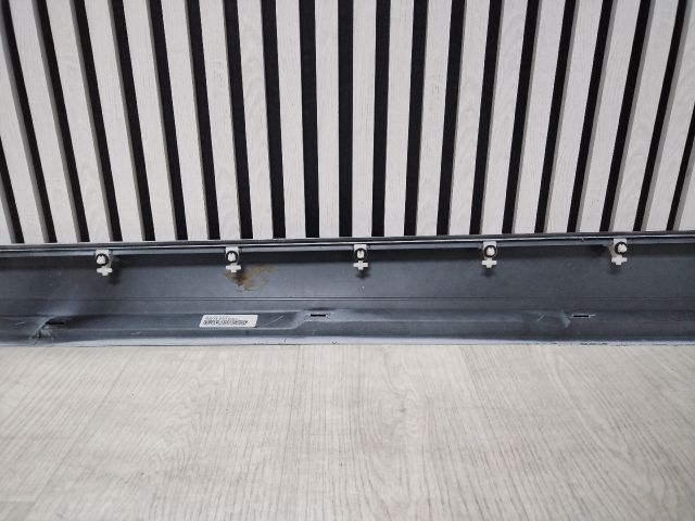 bontott AUDI A6 C8 Jobb Küszöb