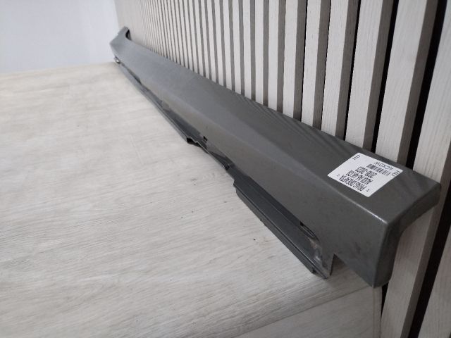 bontott AUDI A6 C8 Jobb Küszöb