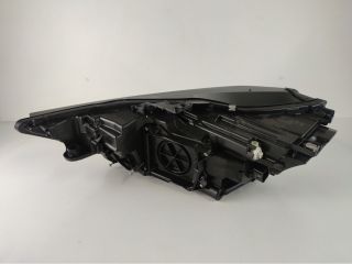 bontott AUDI A6 C8 Jobb Ledes Fényszóró