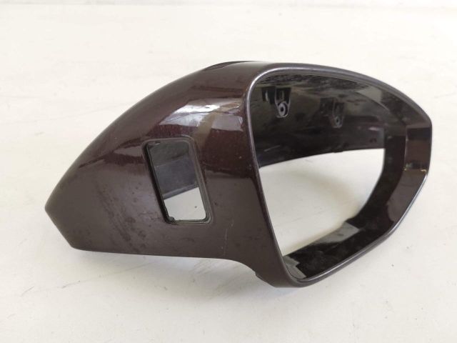 bontott AUDI A6 C8 Jobb Visszapillantó Tükör Burkolat