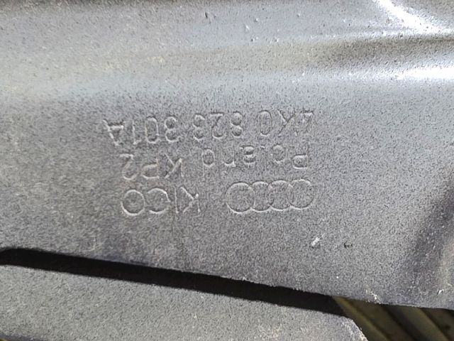 bontott AUDI A6 C8 Motorháztető Bal Zsanér