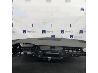 bontott AUDI A6 C8 Műszerfal Héj