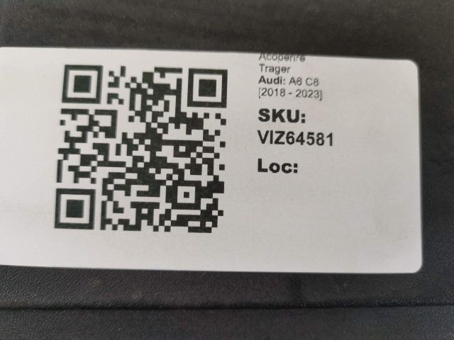 bontott AUDI A6 C8 Vízhűtő Radiátor Tartó