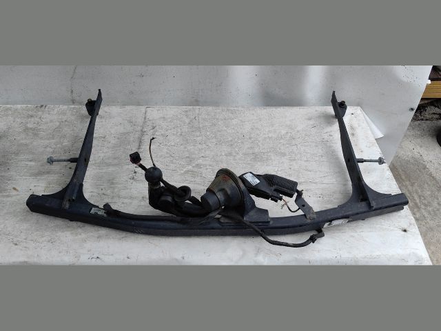 bontott AUDI A6 C8 Vonóhorog