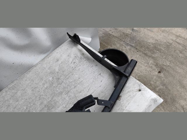 bontott AUDI A6 C8 Vonóhorog