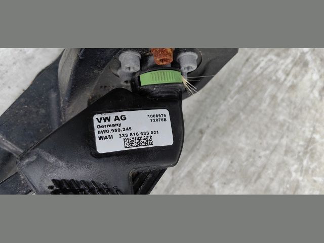 bontott AUDI A6 C8 Vonóhorog