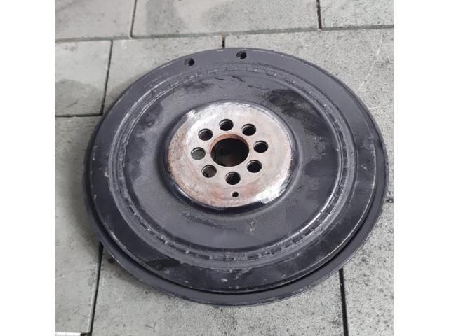 bontott AUDI A7 Főtengely Szíjtárcsa