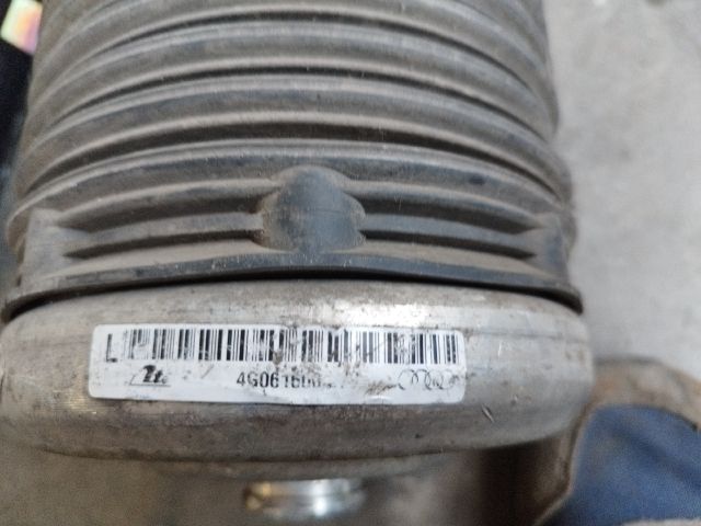 bontott AUDI A7 Jobb hátsó Rugó