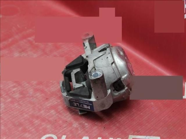 bontott AUDI A7 Motor Tartó Bak (Fém)