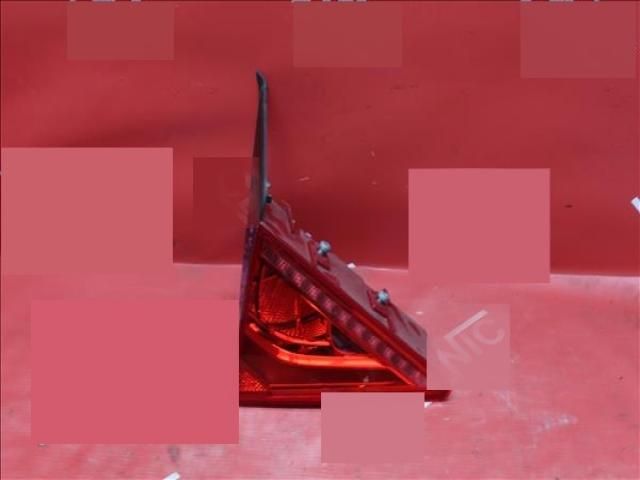 bontott AUDI A7 Bal Belső Hátsó Lámpa