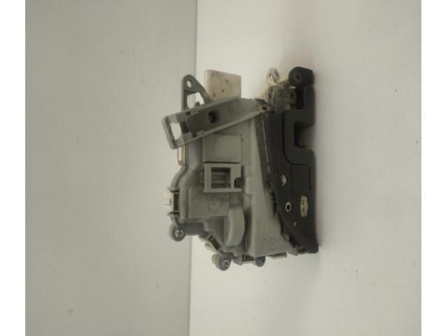 bontott AUDI A7 Bal első Ajtózár