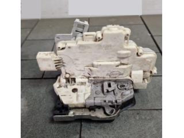 bontott AUDI A7 Bal hátsó Ajtózár